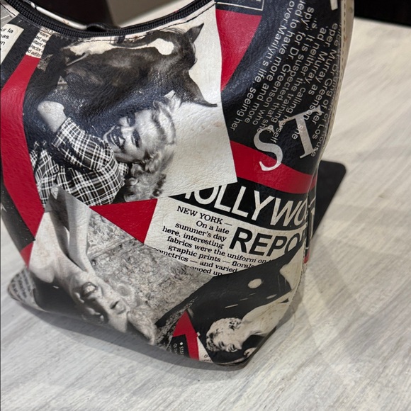 Marilyn Monroe Black and Red Shoulder Bag - Picture 3 of 11